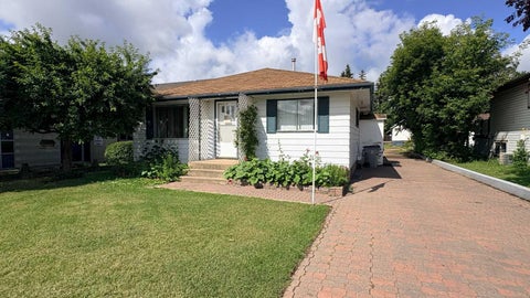Photo of 718 10 Street, Wainwright, AB T9W 1E2 (MLS # A2330383)