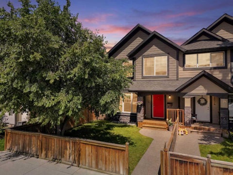 Photo of 4836 Bowness Road NW, Calgary, AB T3B 0B7 (MLS # A2328791)