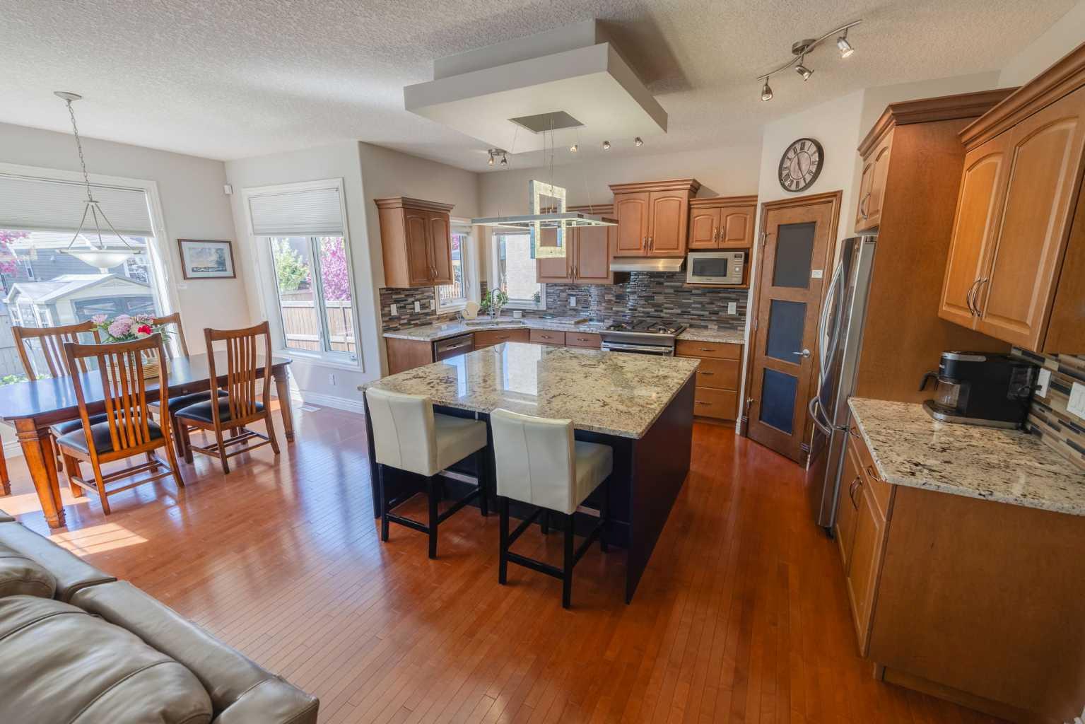 50 Evergreen Park SW