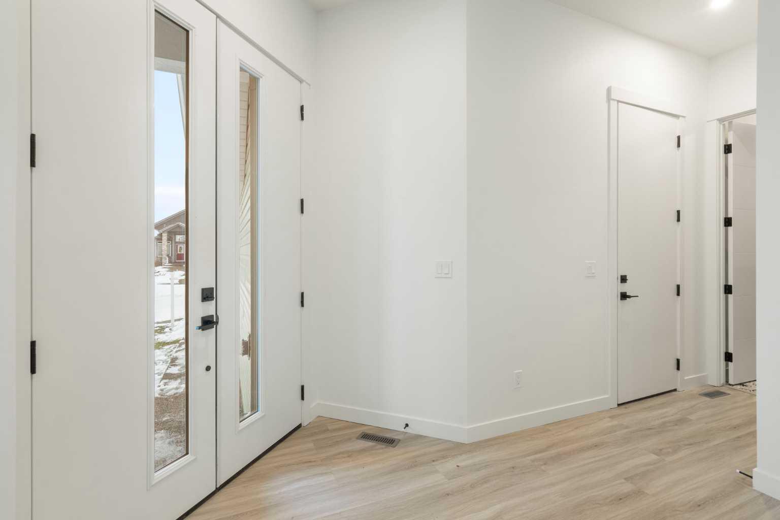 52 Lakes Estates Circle