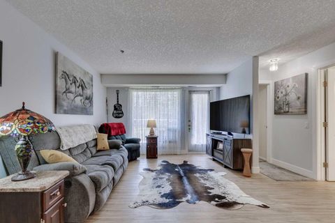 1818 Simcoe Boulevard SW 1115 Calgary AB T3H 3L9