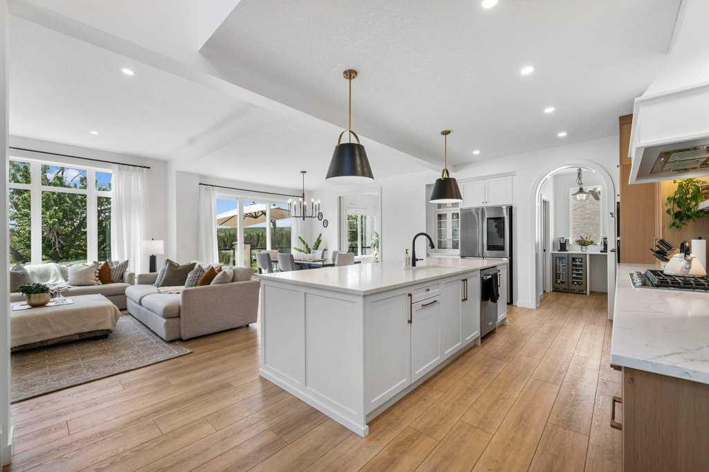900 Cranbrook Gardens SE
