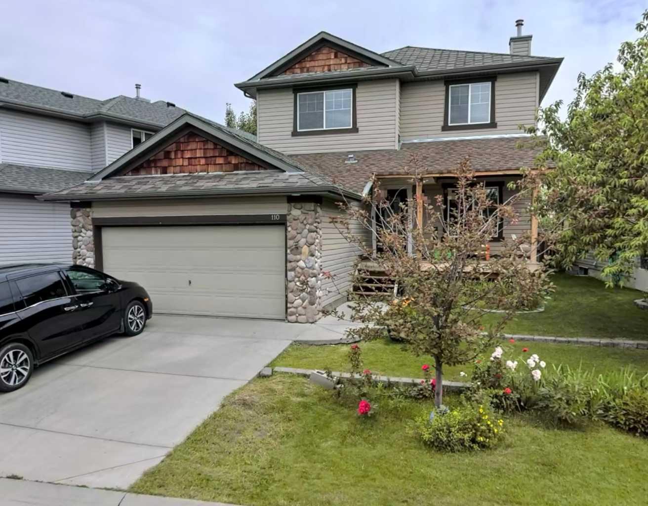 110 Tuscany Ravine Bay NW