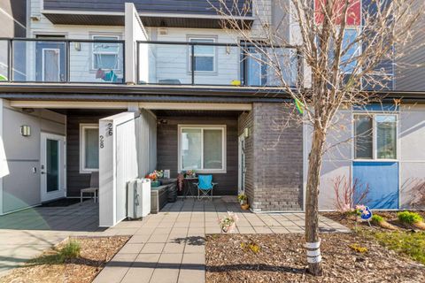 Photo of 26 Redstone Way NE, Calgary, AB T3N 1M6 (MLS # A2309187)