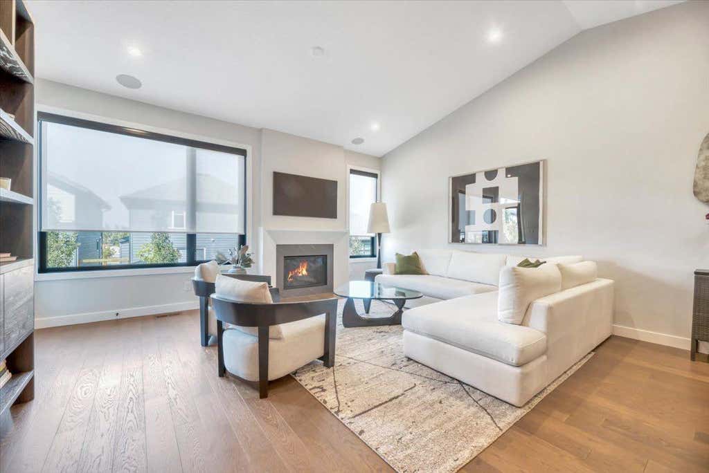 Photo of 648 Shawnee Terrace SW, Calgary, AB T2Y 0T5 (MLS # A2332020)