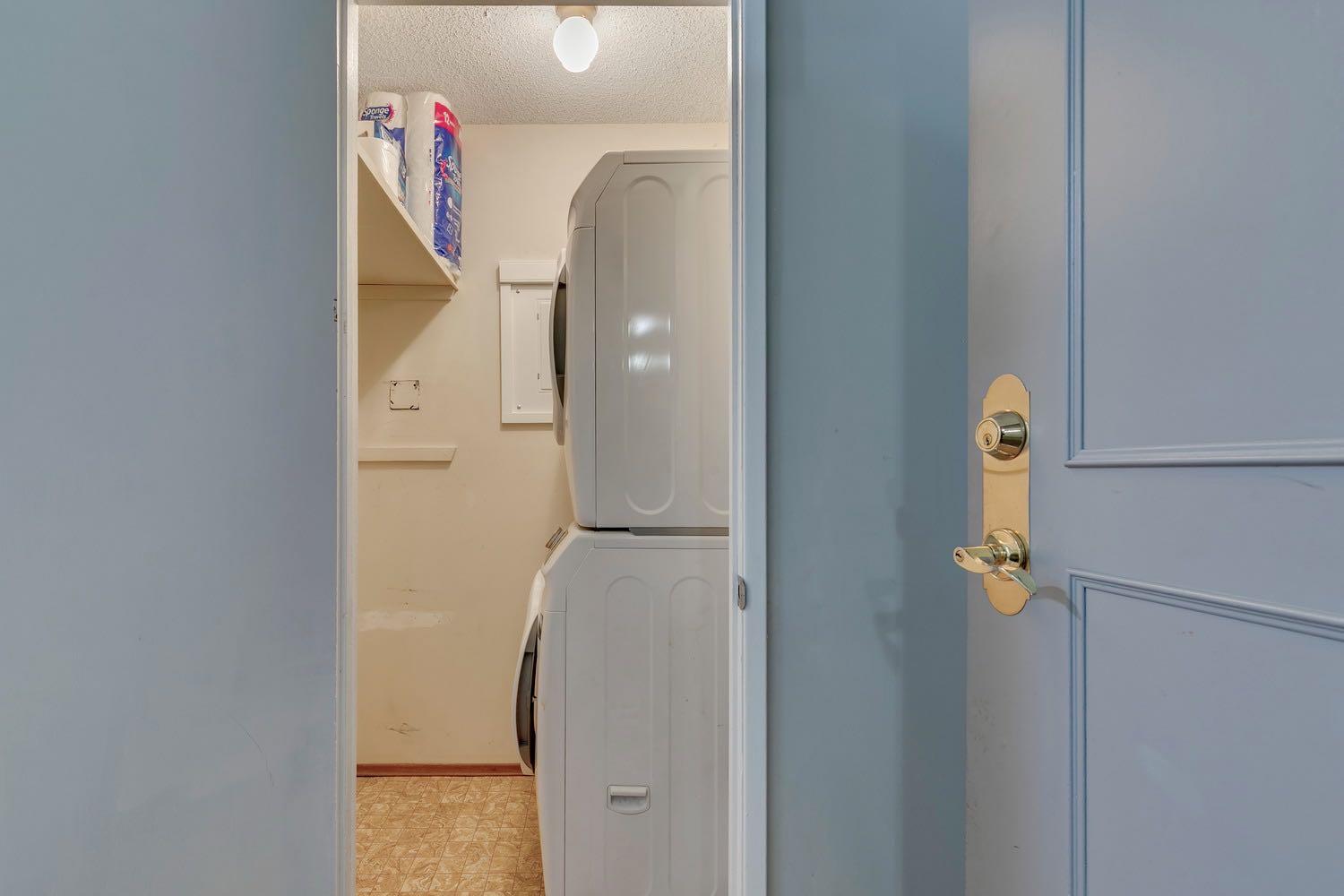 860 Midridge Drive SE 121