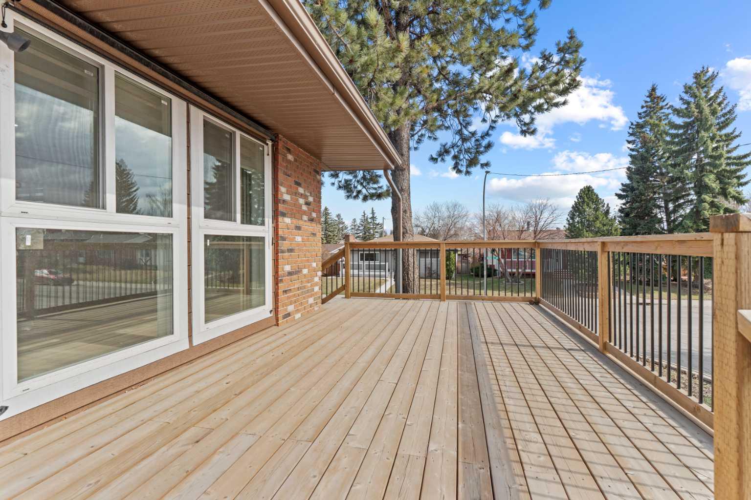 304 Huntbourne Hill NE