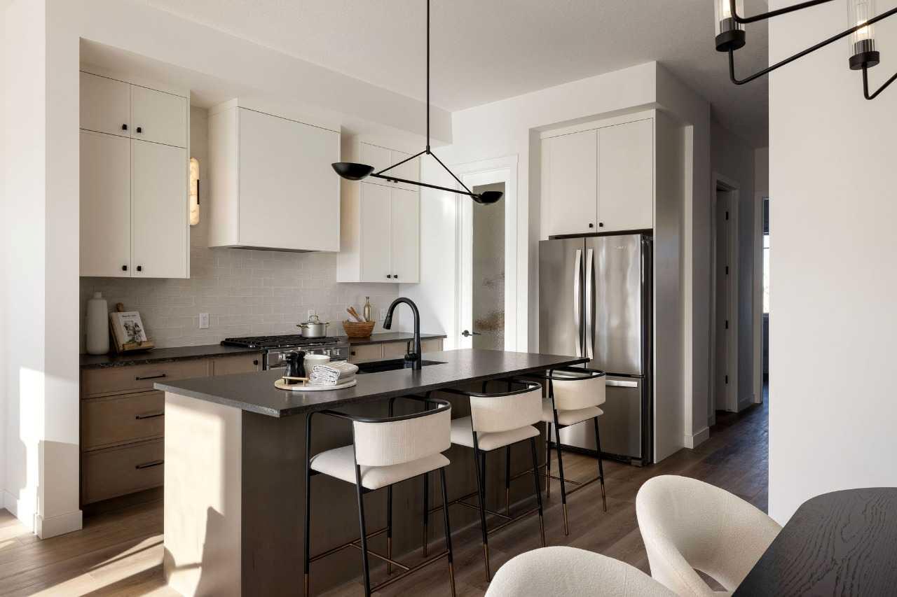 143 Creekview Avenue SW