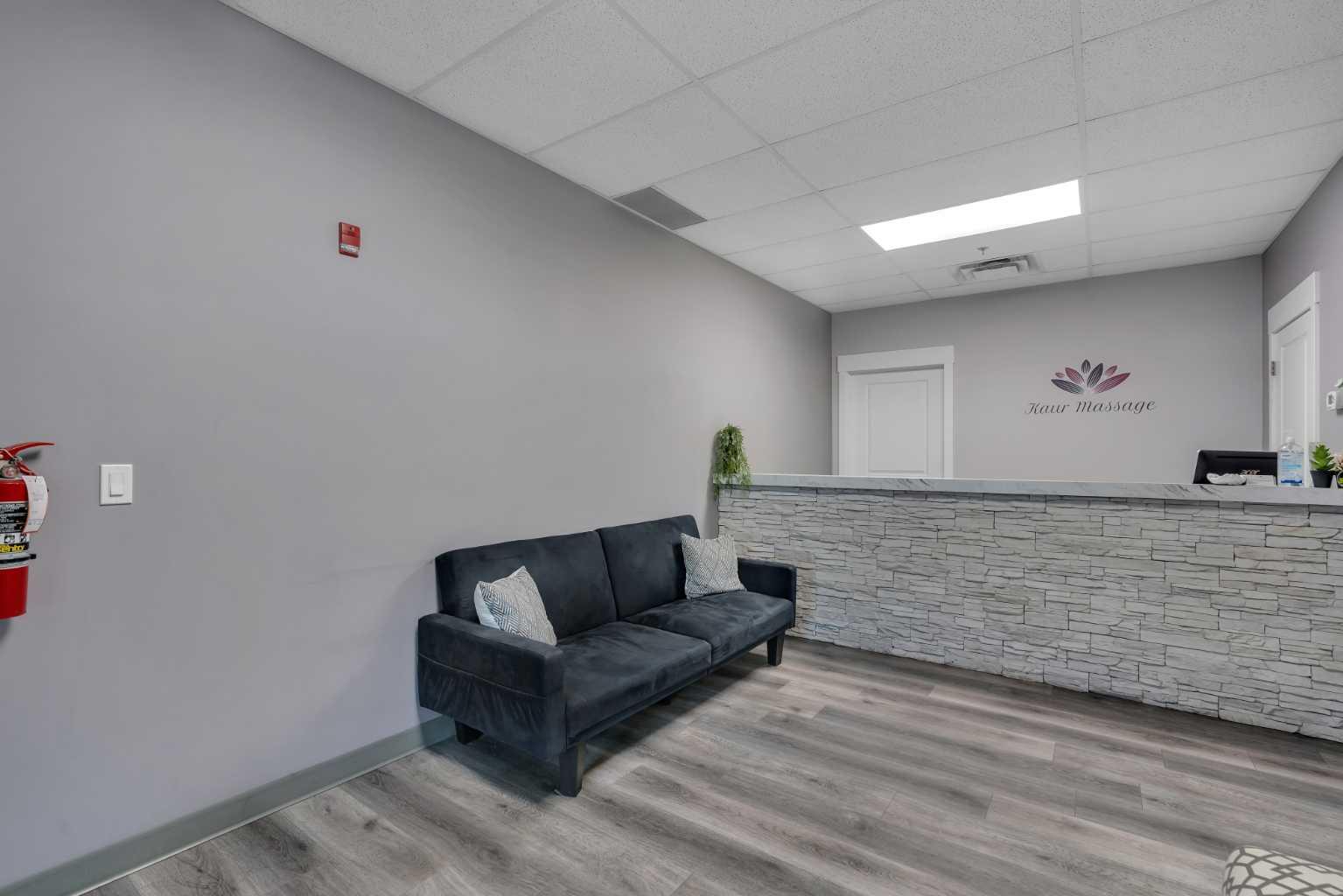 20 Saddlestone Drive NE 220