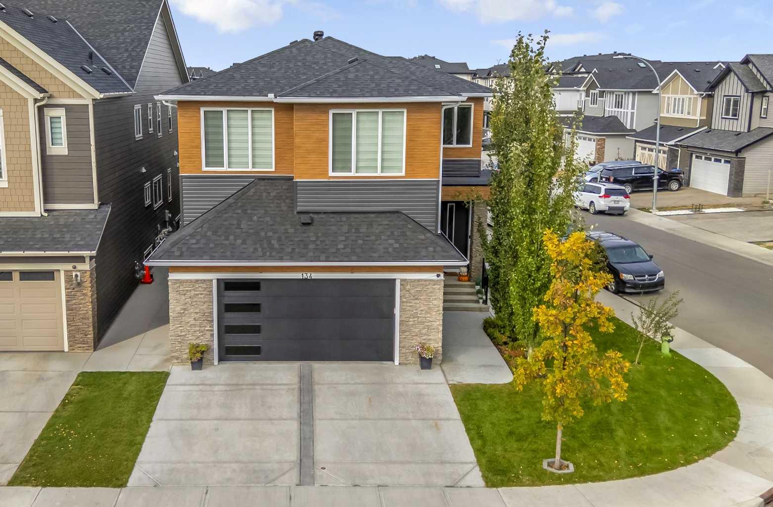 134 Corner Meadows Common NE