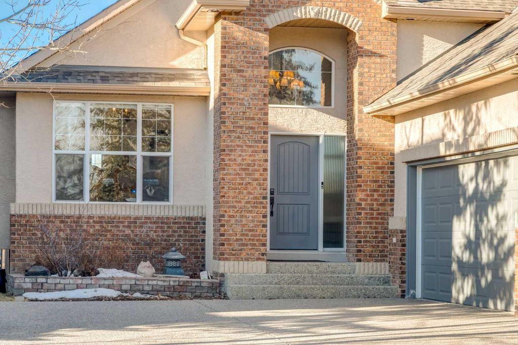Photo of 79 Discovery Ridge Park SW, Calgary, AB T3H 5G4 (MLS # A2282480)