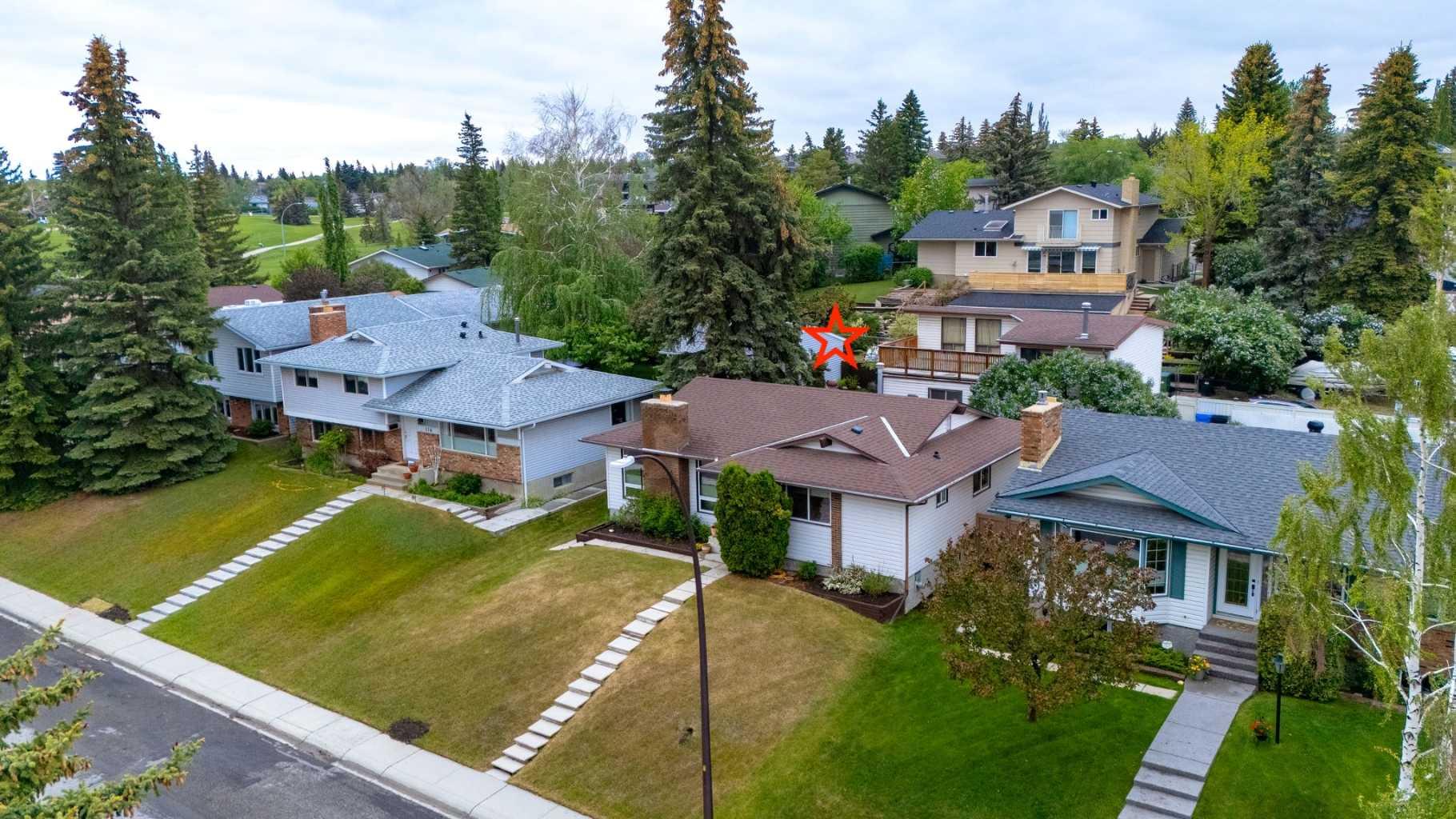 120 Silverthorn Way NW