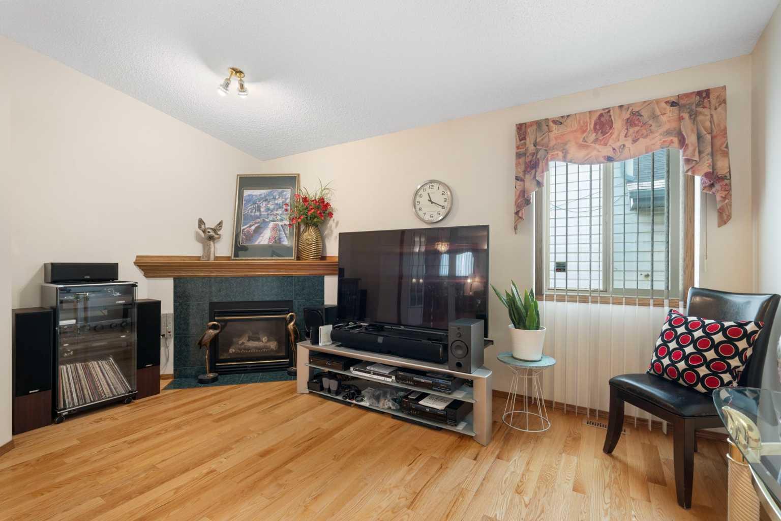 163 Applestone Park SE