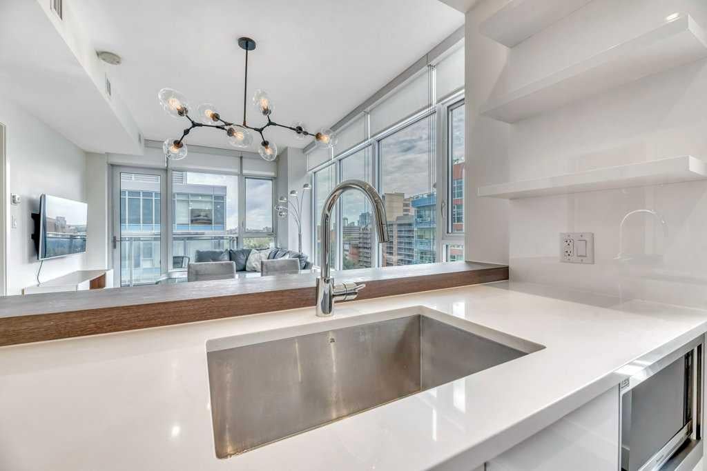 108 Waterfront Court SW 908