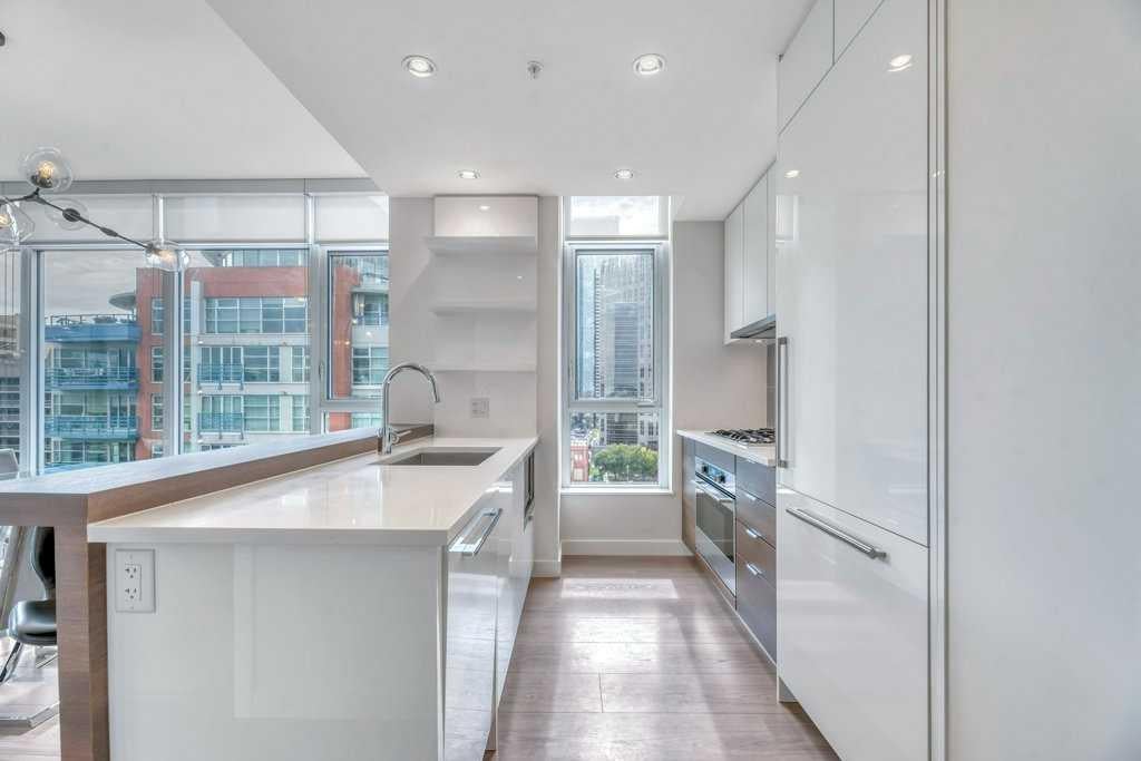 108 Waterfront Court SW 908