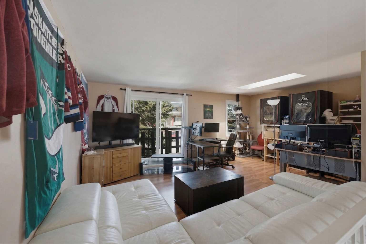 6333/6335 24th Avenue NE