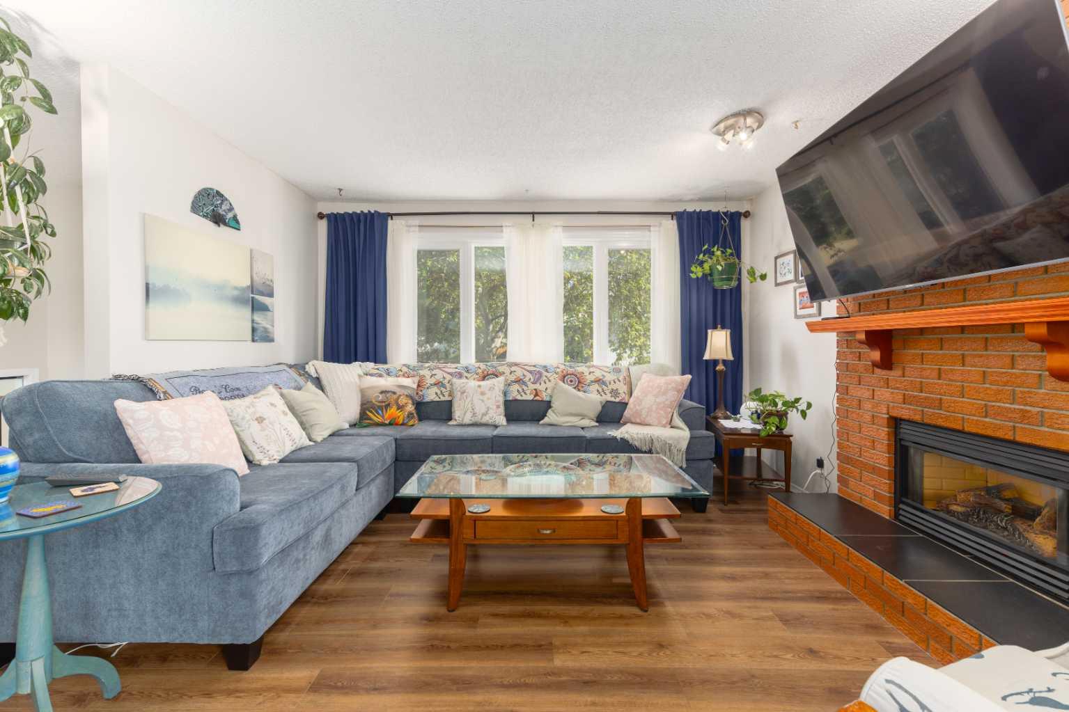 23 Whitlock Close NE