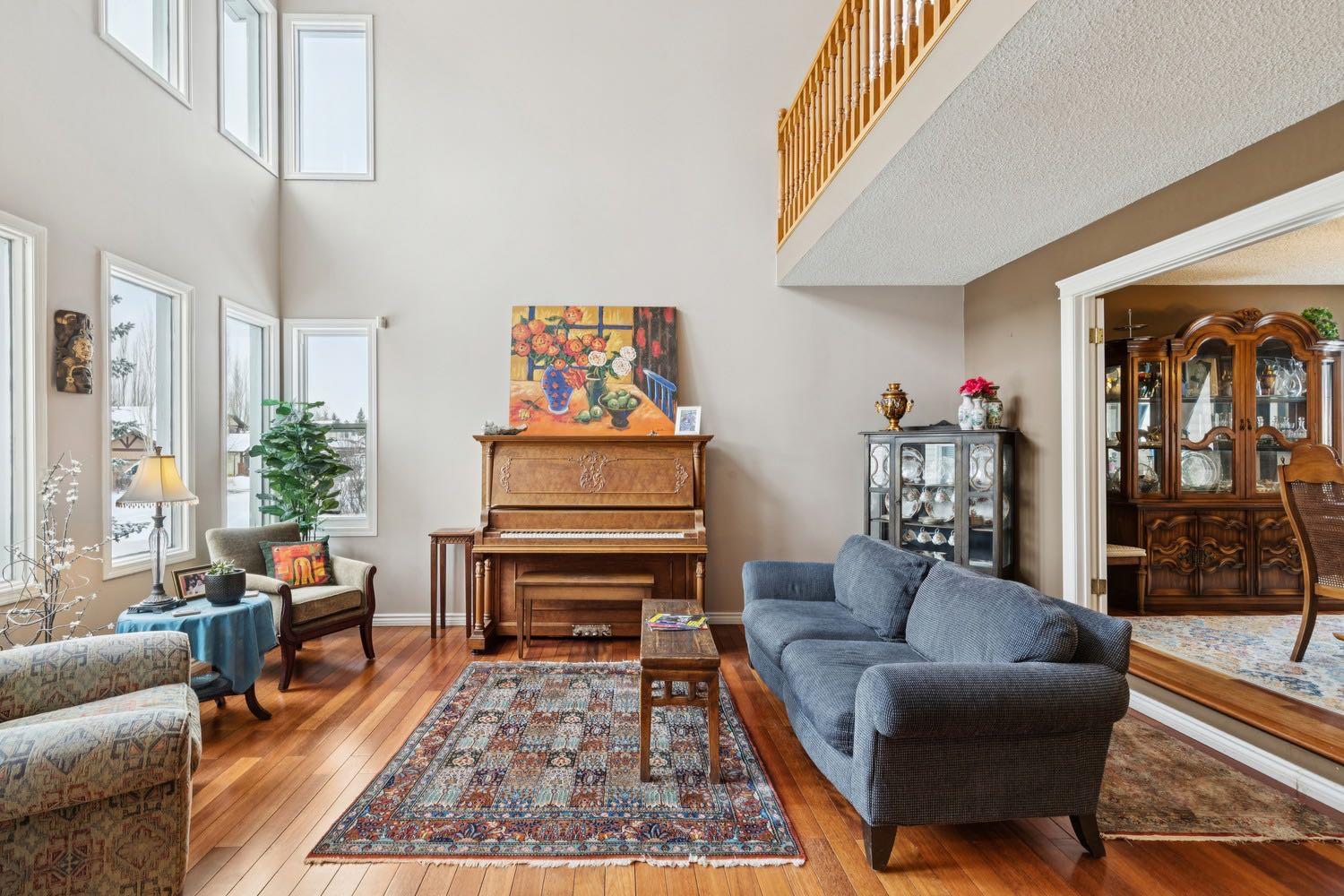 4 Wood Valley Rise SW