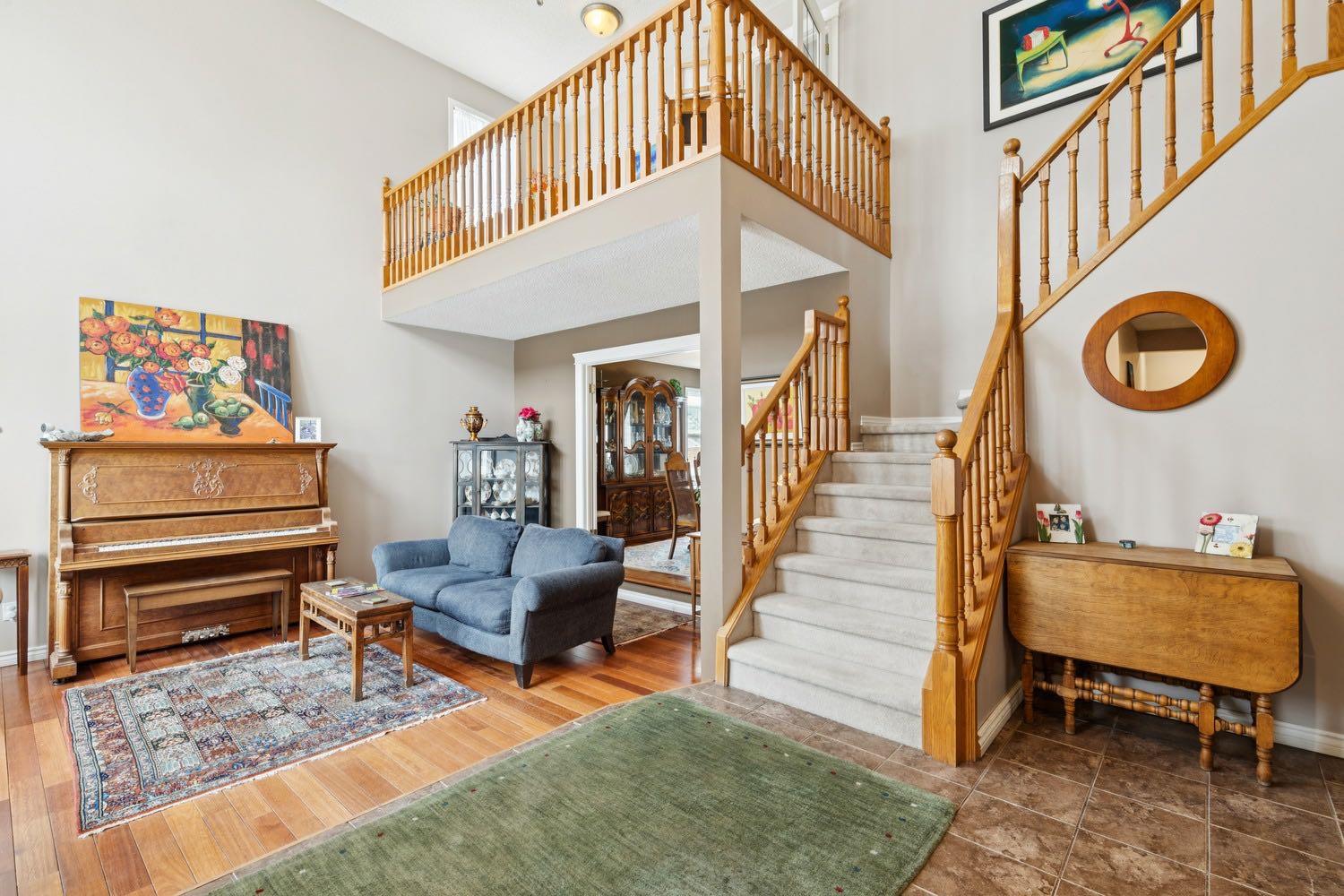 4 Wood Valley Rise SW