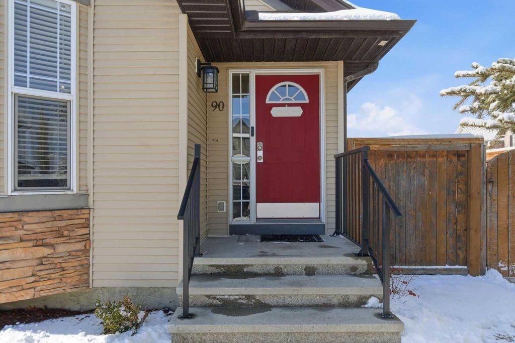 Photo of 90 Cranberry Square, Calgary, AB T3M 1J5 (MLS # A2297470)