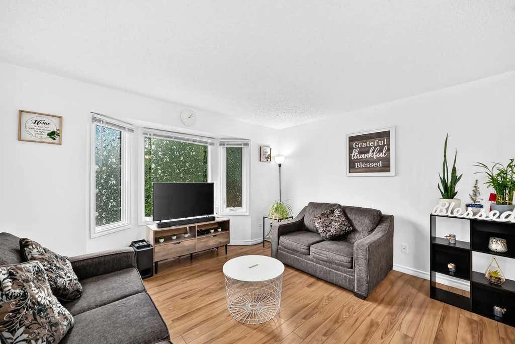 Photo of 15 Falshire Terrace NE, Calgary, AB T3J 3B1 (MLS # A2325851)