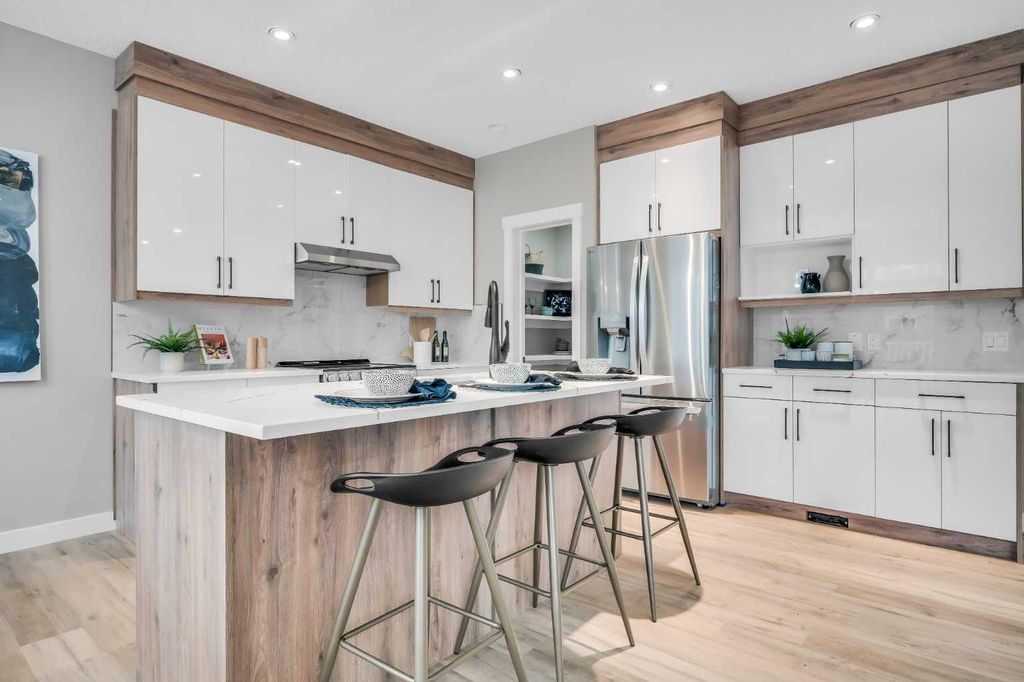 Photo of 198 Panamount Villas NW, Calgary, AB T3K 6K2 (MLS # A2306389)