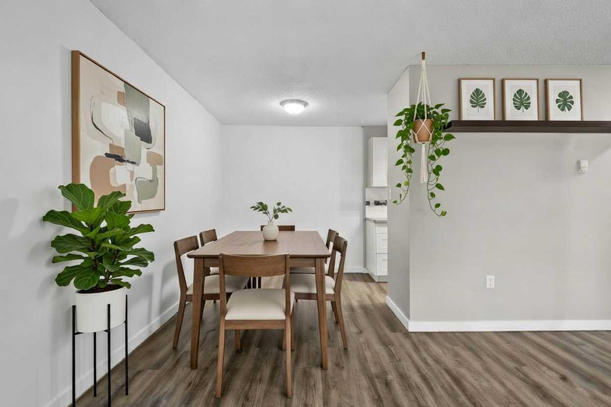 816 89 Avenue SW 110