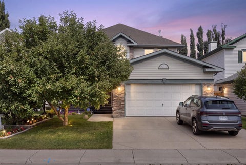 Photo of 117 Lakeview Shores, Chestermere, AB T1X 1H1 (MLS # A2337173)