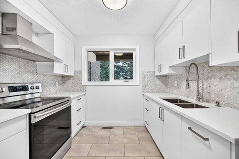 Tiny photo for 884 EAST CHESTERMERE Drive, Chestermere, AB T1X 1A7 (MLS # A2350256)
