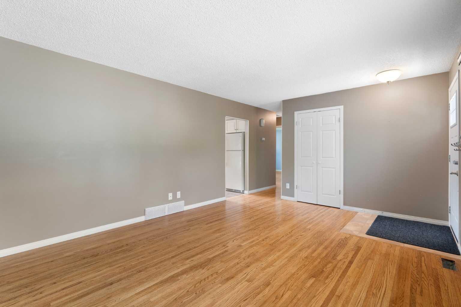 11 Hollyburn Road SW