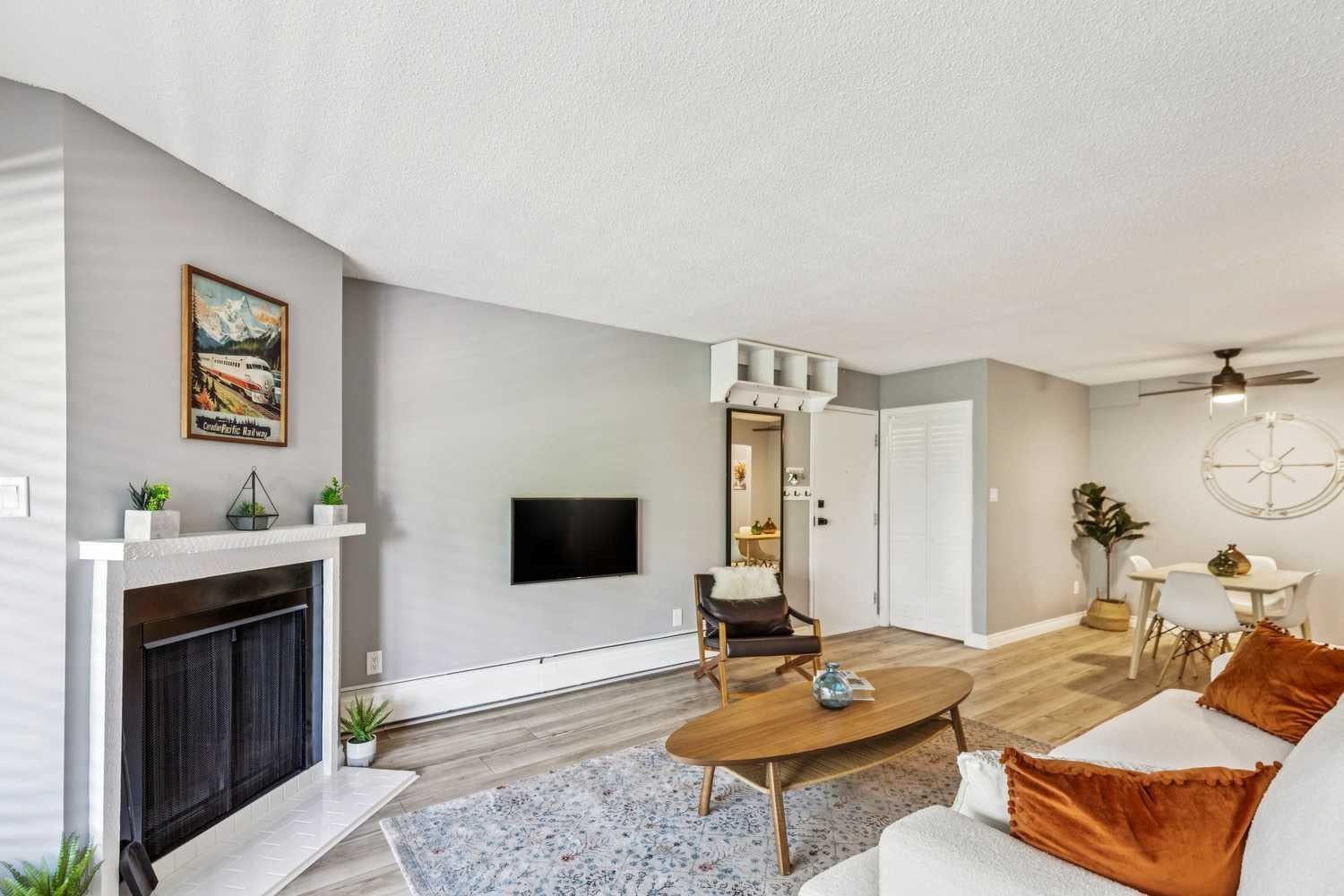 315 Southampton Drive SW 8302