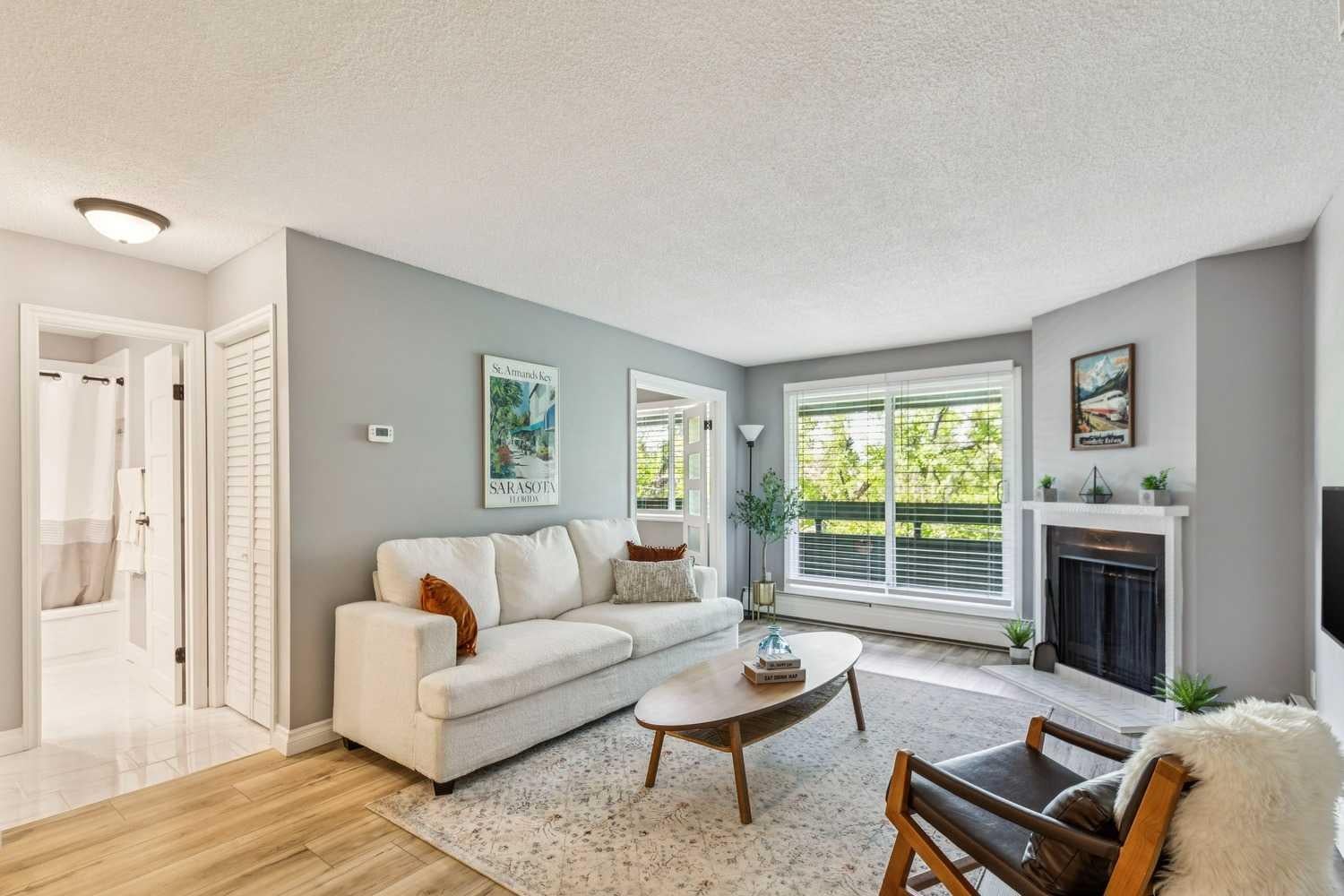 315 Southampton Drive SW 8302