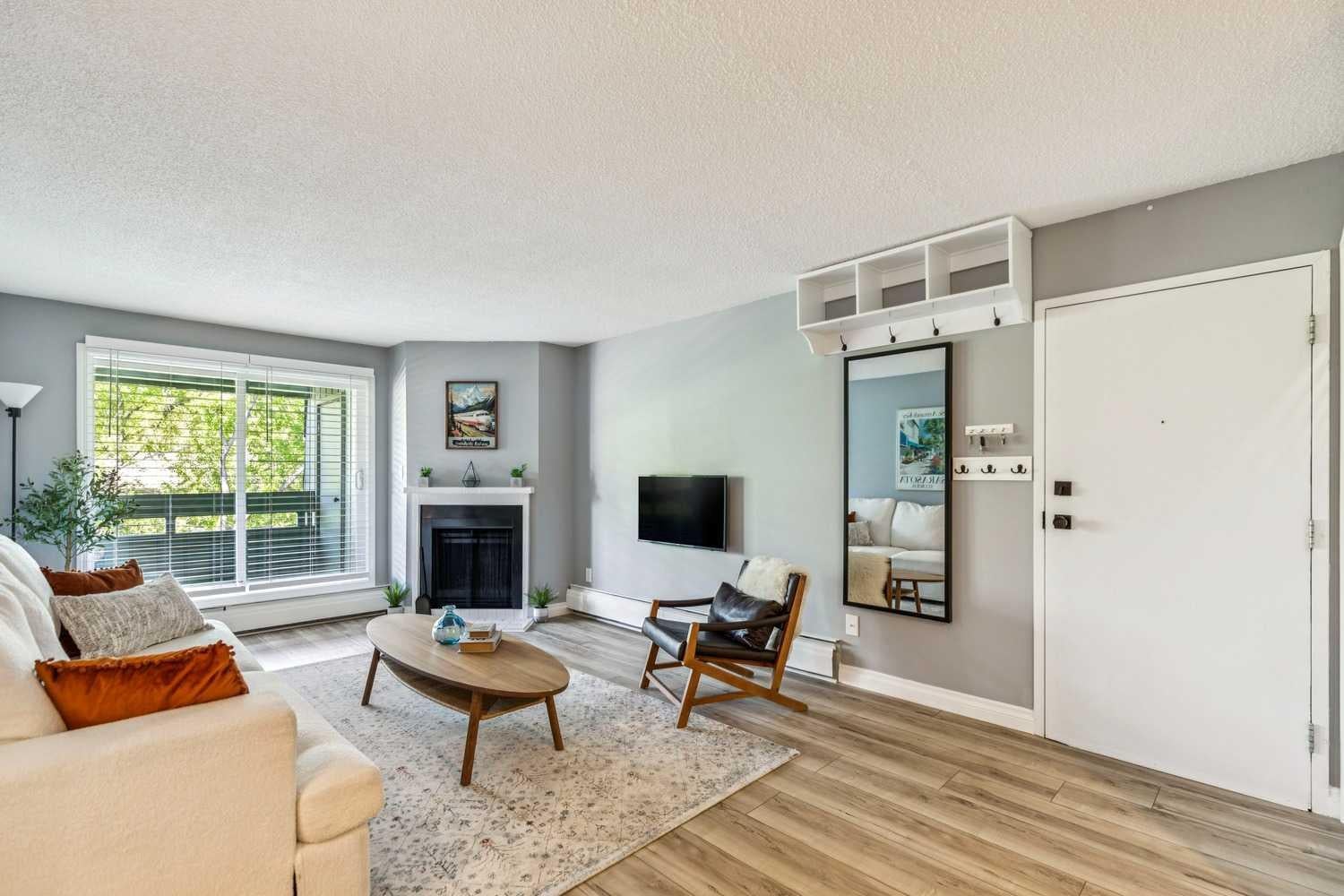 315 Southampton Drive SW 8302