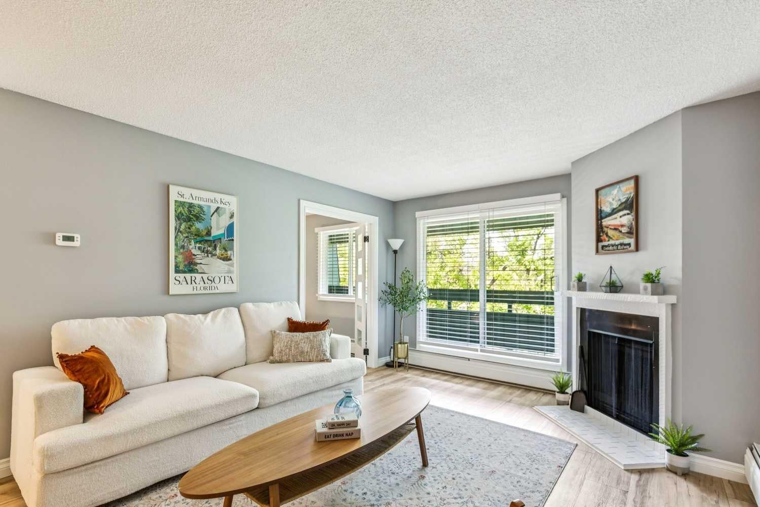 315 Southampton Drive SW 8302