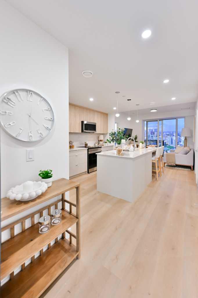 1520 4 Street SW SL250