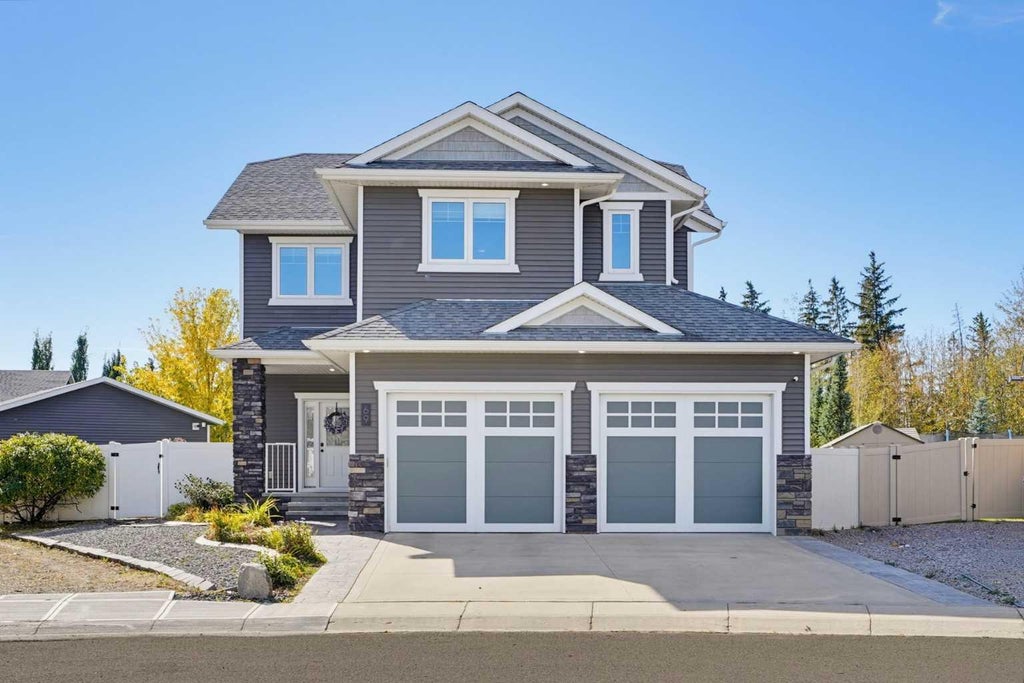 Photo of 69 Connaught Crescent, Red Deer, AB T4P 0K4 (MLS # A2349669)