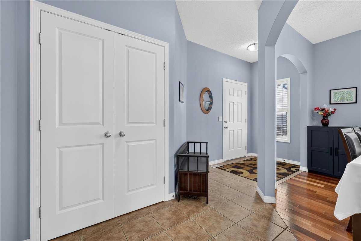 18 Copperstone Drive SE
