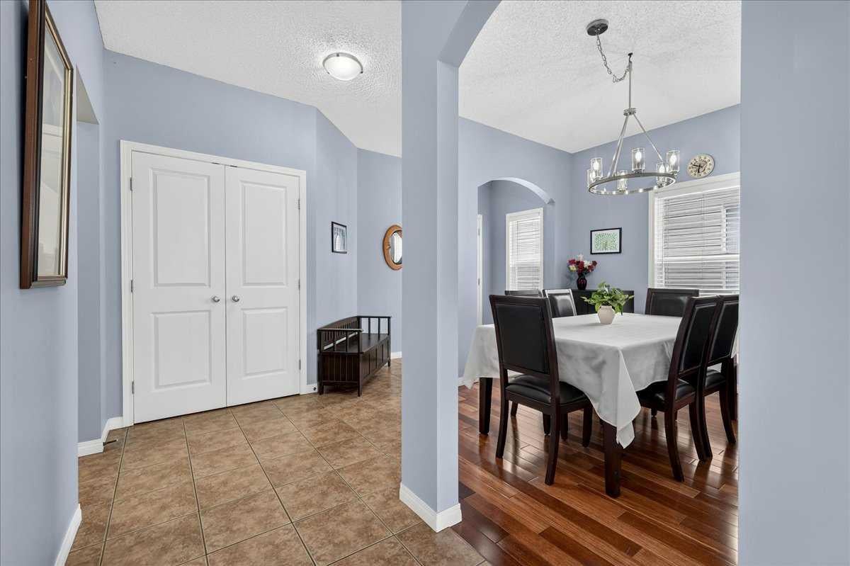 18 Copperstone Drive SE