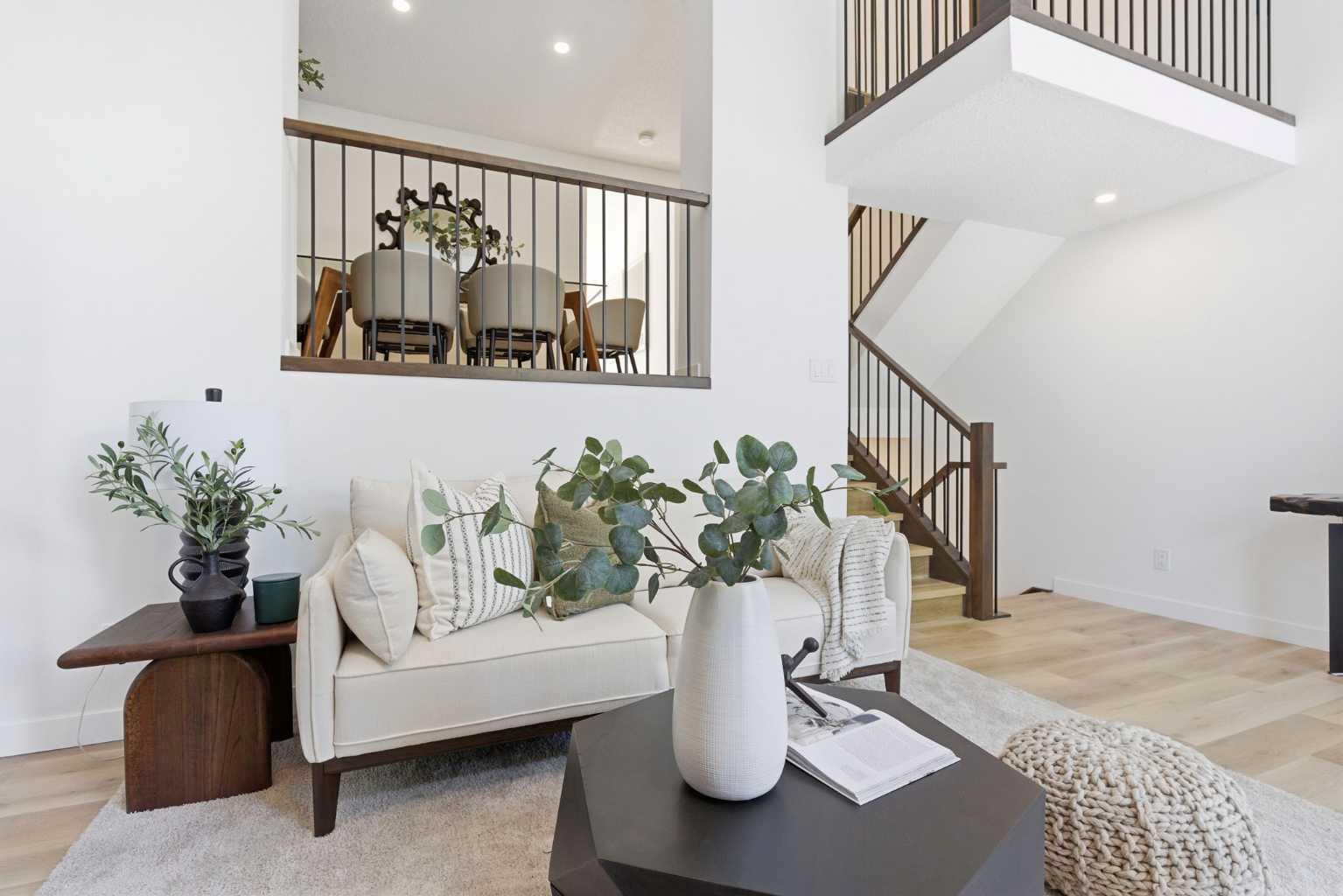 20 Point Mckay Court NW