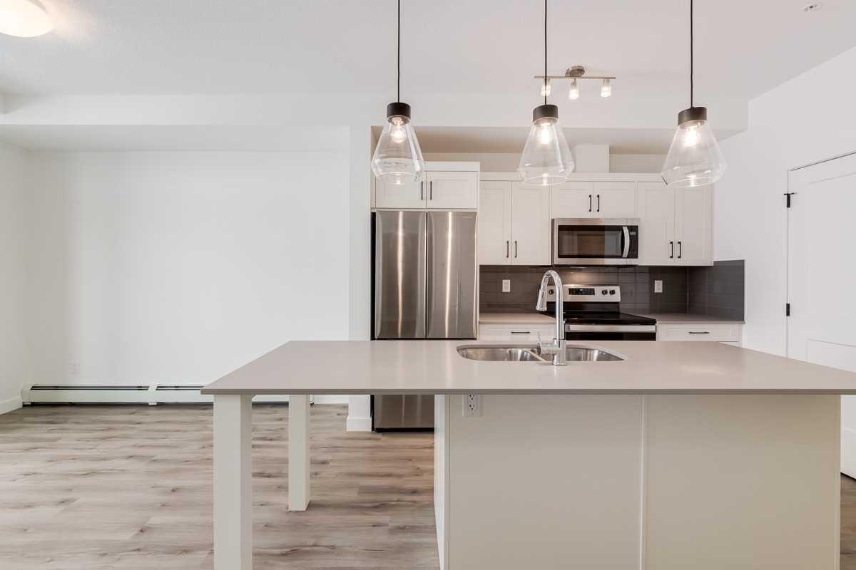 200 Seton Circle SE 4111