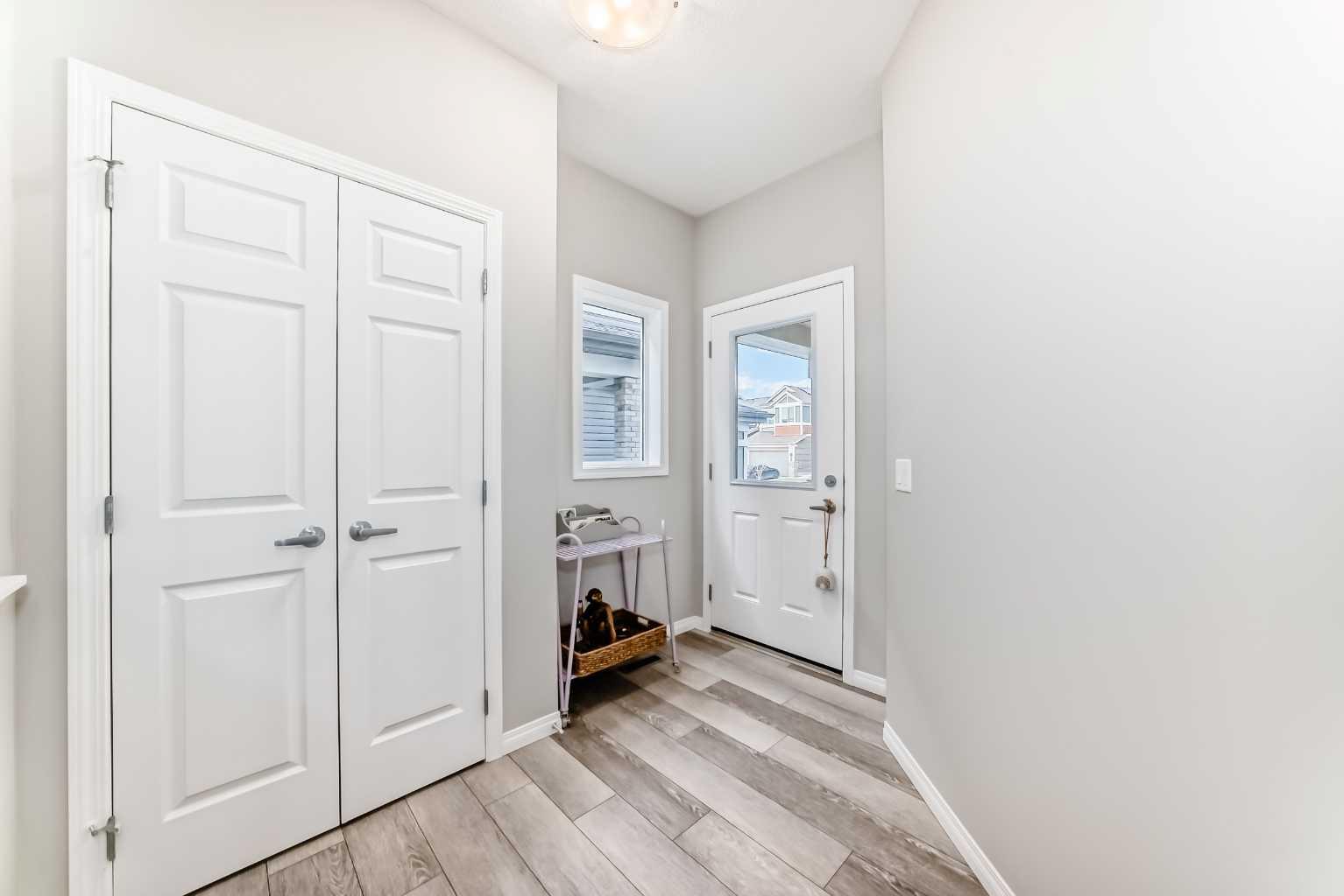 73 Lucas Heights NW