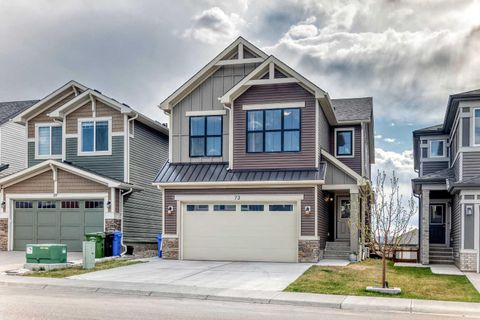 Photo of 73 Lucas Heights NW, Calgary, AB T3P 1S8 (MLS # A2309445)