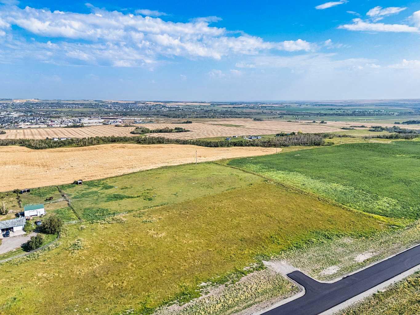 386208 32 Street E Lot 14