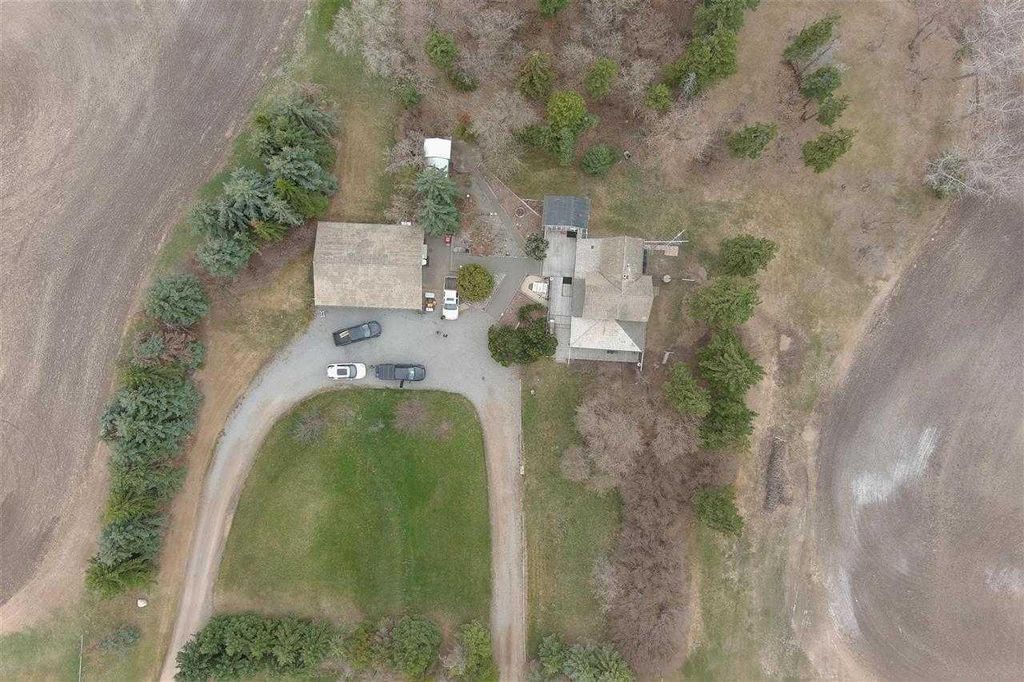 Photo of 47148 Range Road 200, Rural Camrose County, AB T4V 2N1 (MLS # A2293908)