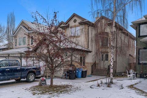 35 Cranleigh Drive SE Calgary AB T3M 1G7