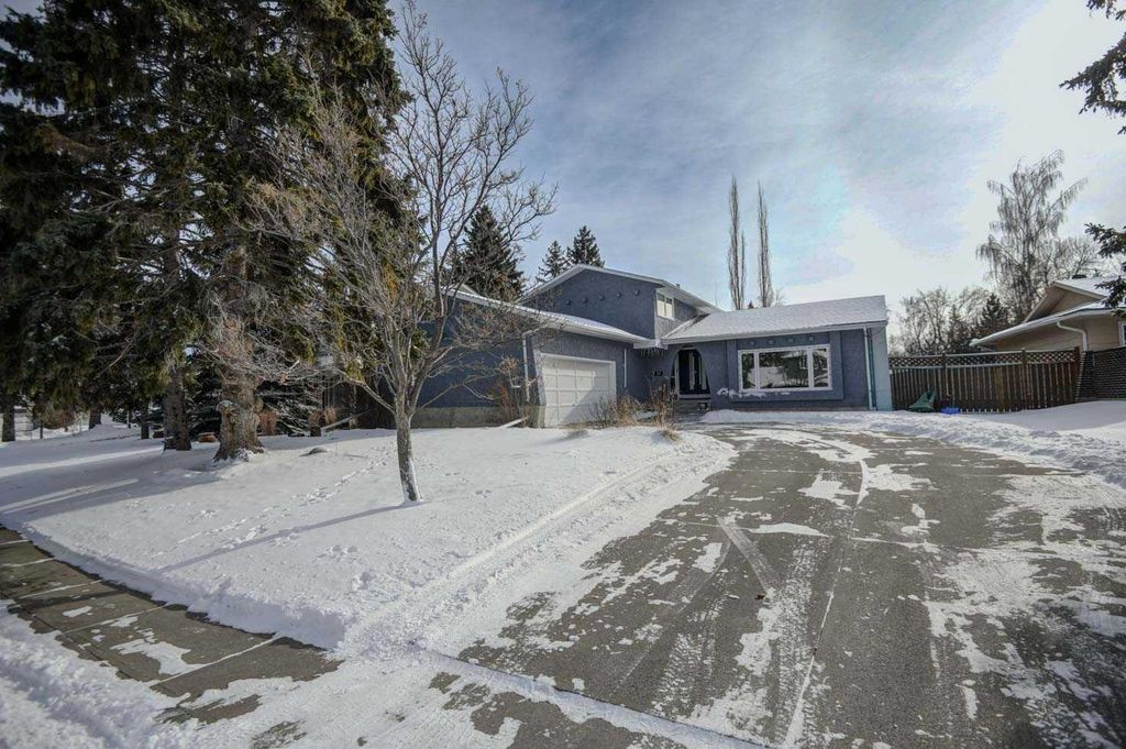 Photo of 311 Canterbury Place SW, Calgary, AB T2W 2B5 (MLS # A2287688)