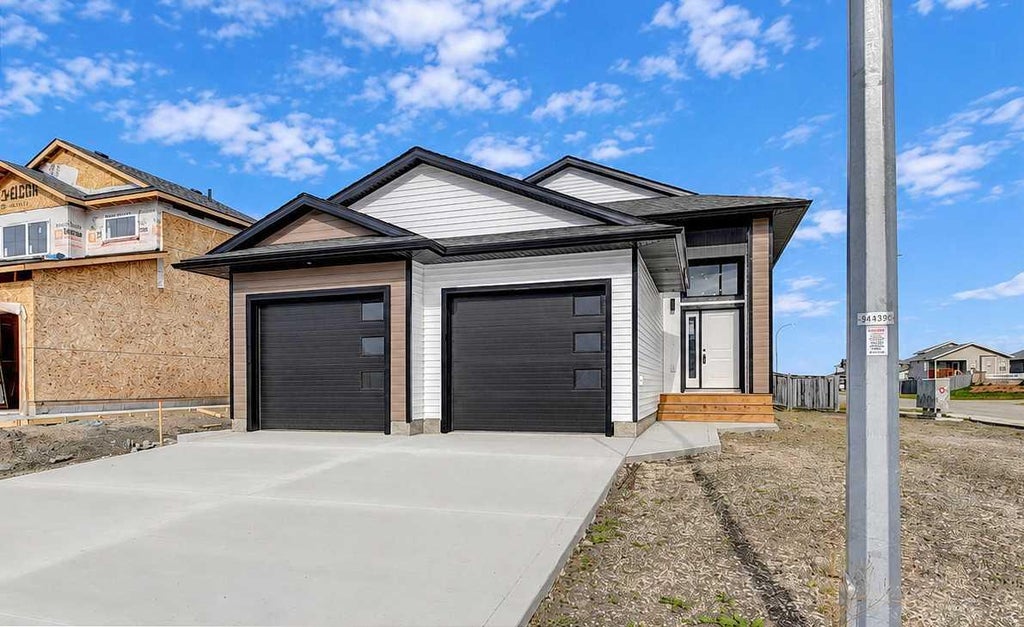 8734 83 AVENUE, GRANDE PRAIRIE, AB T8V 6J3 - Image 1793454139.jpeg?d=l