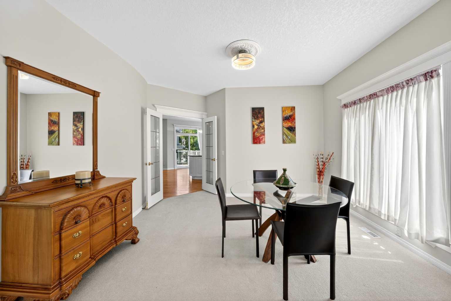 12 Hamptons Terrace NW