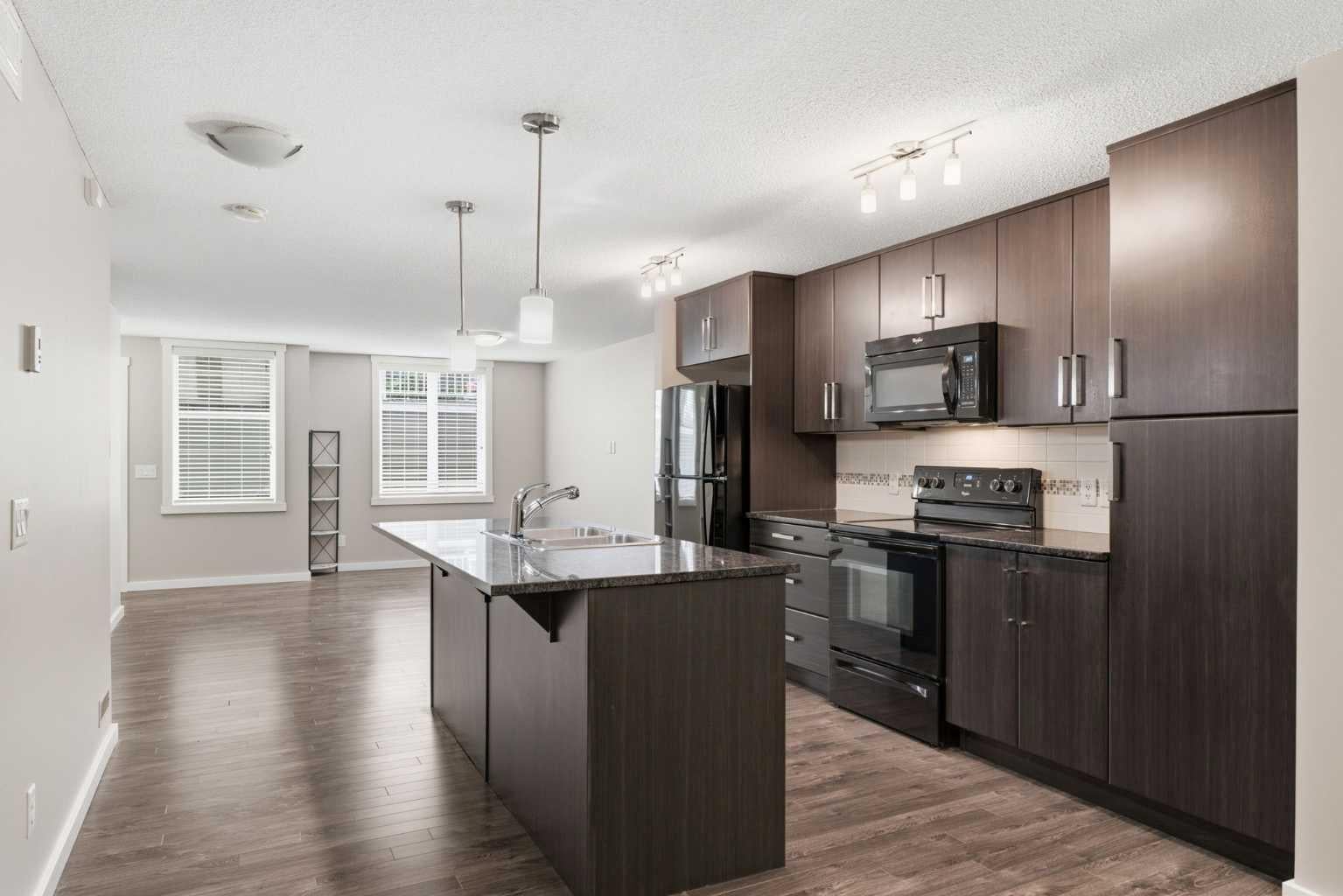 550 Mckenzie Towne Close SE
