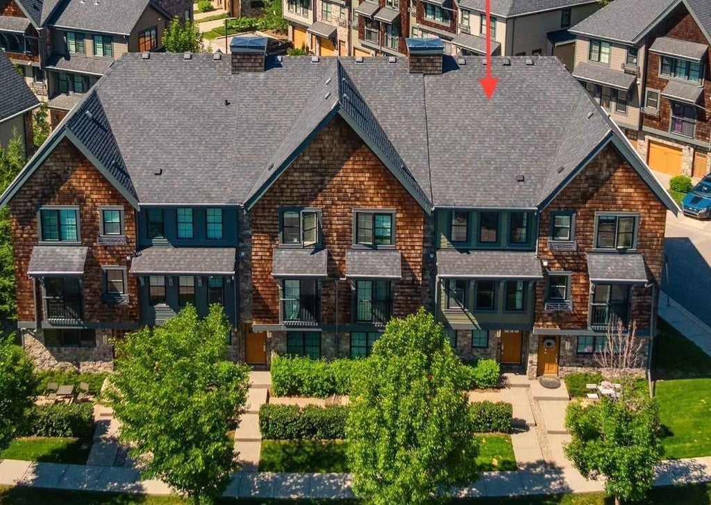 Photo of 334 Ascot Circle SW, Calgary, AB T3H 0X2 (MLS # A2325559)